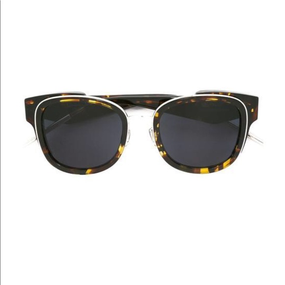 Christian Dior VeryDior 2N in Tortoise Sunglasses - Picture 2 of 4